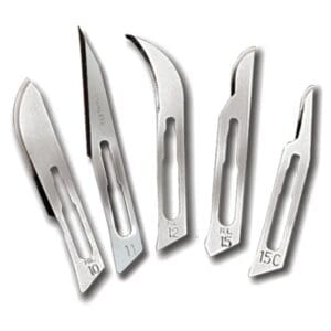 SMI SURGICAL BLADES STERILE No 15